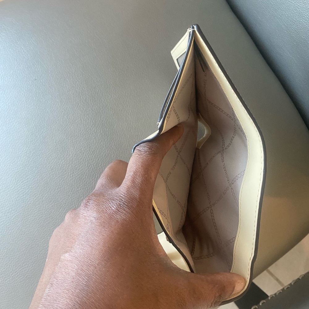 Michael Kors Tan Wallet with Gold Logo - Picture 3 of 3